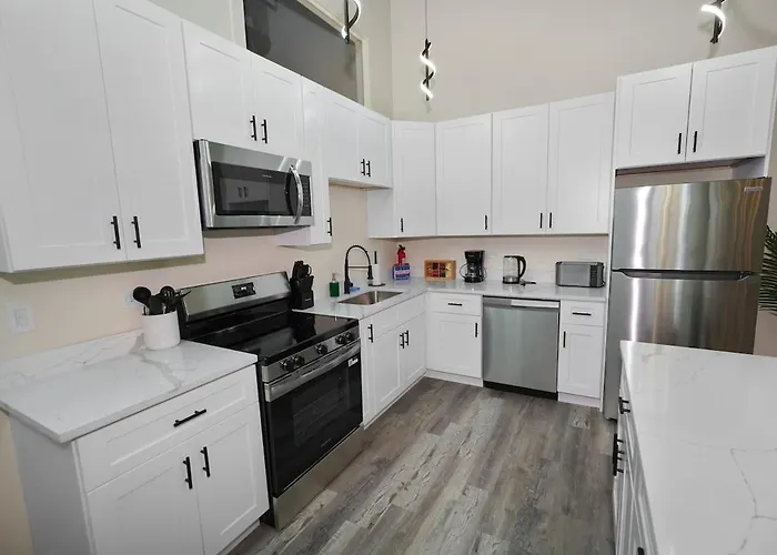 Spacious 5-br Minutes From Mccormick Place